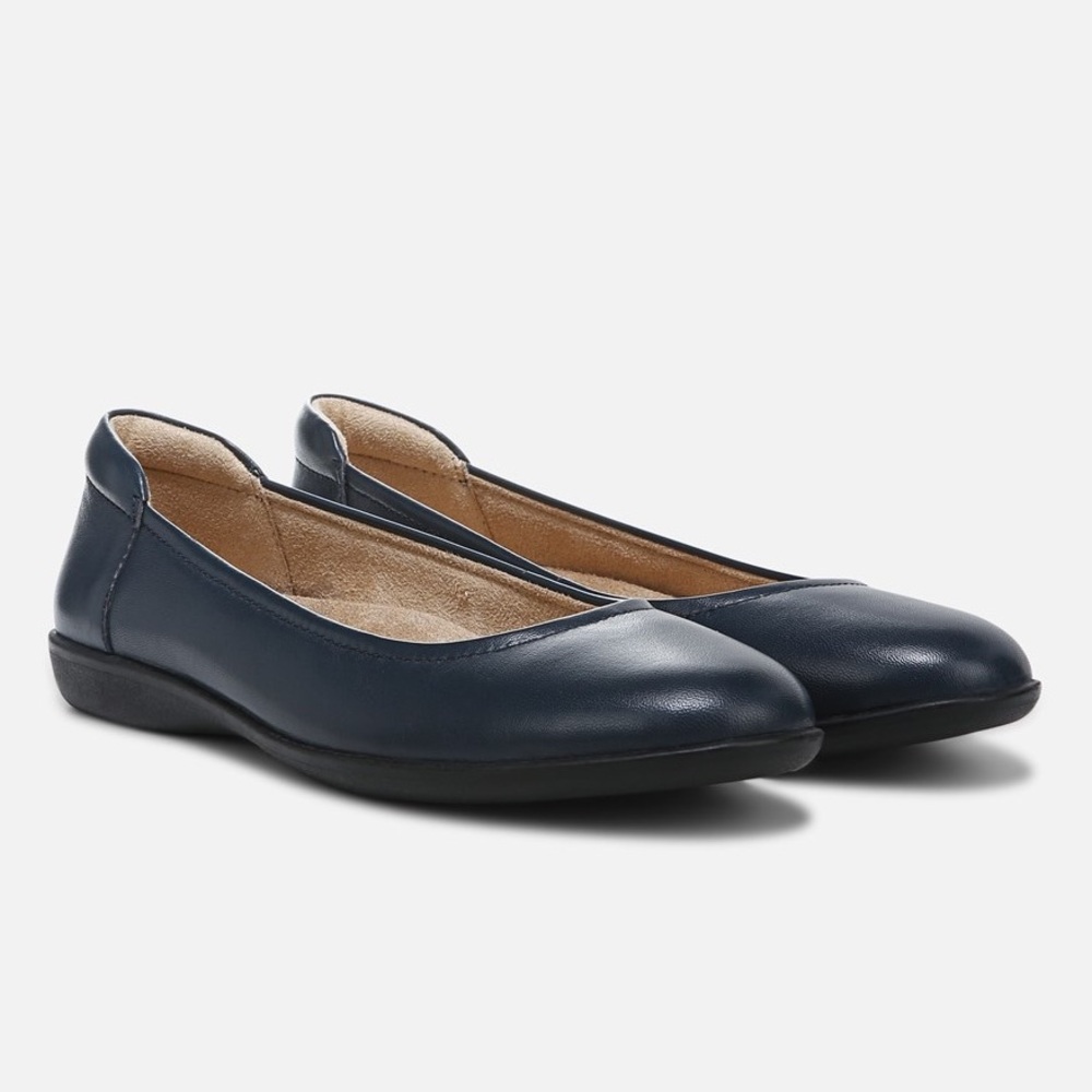 Naturalizer Navy Ballet Flexy Flat Shoe Size 7W Leather Never Worn Like New